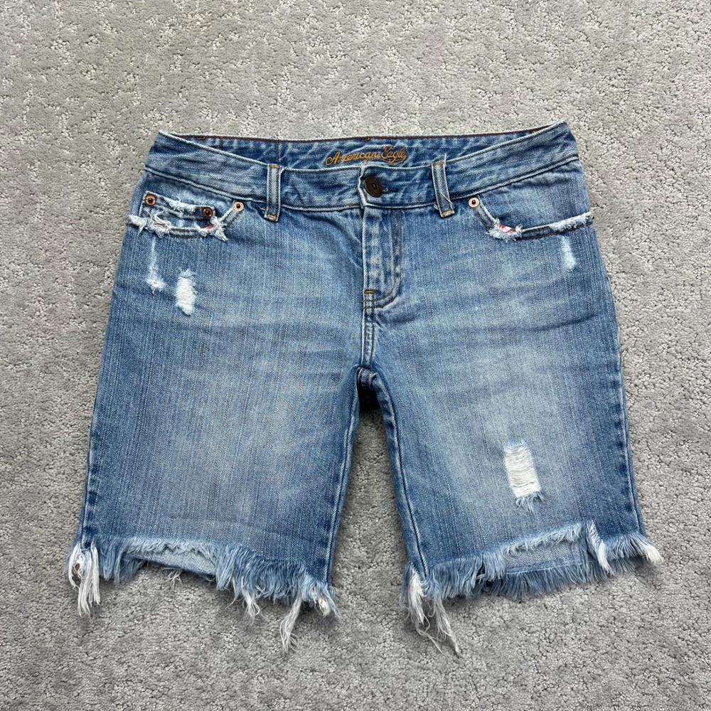 American Eagle Bermuda Shorts Womens 0 Blue Distressed Denim Low Rise Frayed Hem